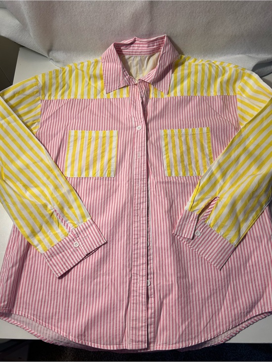 Unbranded Other - Boutique Women’s Pink & Yellow Striped Button-Down Short Set